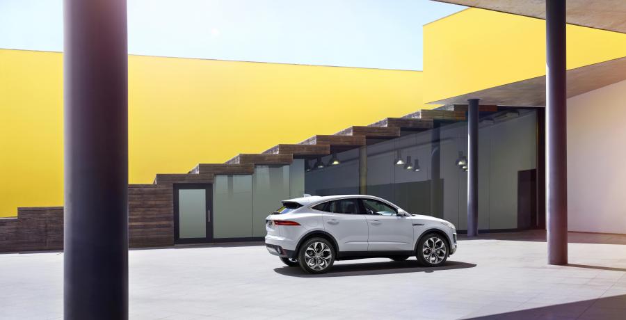  Jaguar E-Pace 2017 года  (WW) (фото 56 из 67)